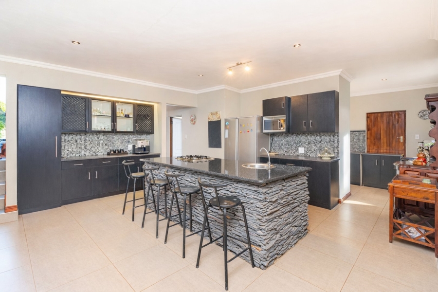 5 Bedroom Property for Sale in Xanadu Eco Park North West